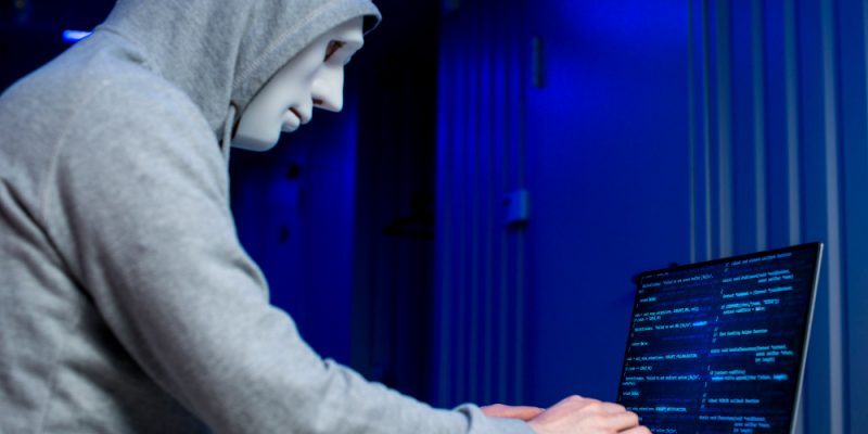 Backdoor Hacking: Pengertian, Cara Mengatasi dan Cara Kerjanya